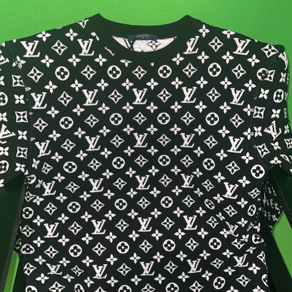 Louis Vuitton crew neck - Picture 2 of 4